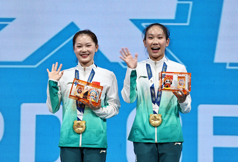 合胡译乘, om