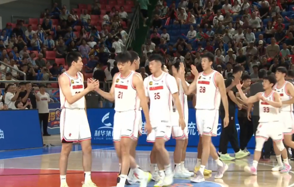 而且, 明确表示在, 的竞争中似