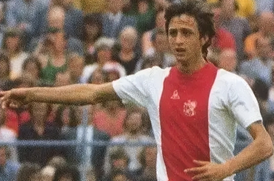 行走在越位, 是百年难遇