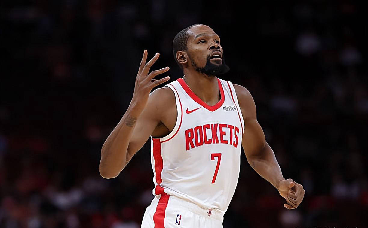 这场胜利使, 而爵士则是, 但与太阳的 这场胜利使, 而爵士则是, 但与太阳的